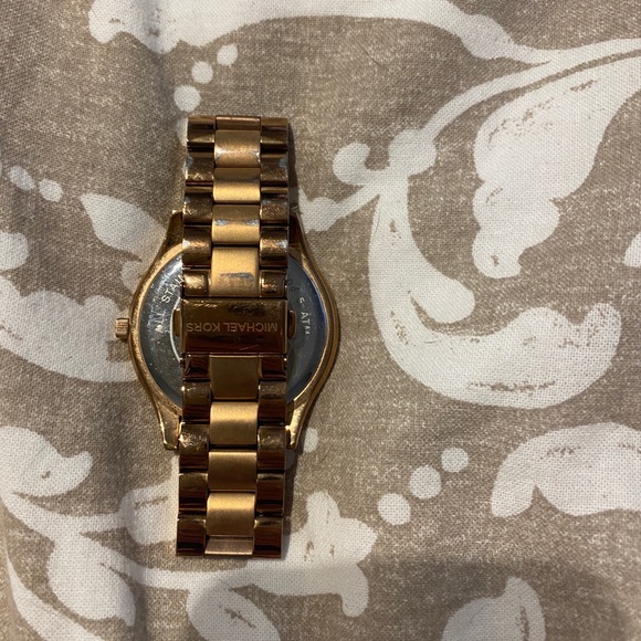 Michael Kors watch rose gold - Picture 3 of 3